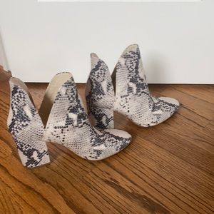 Steve Madden snake print booties-